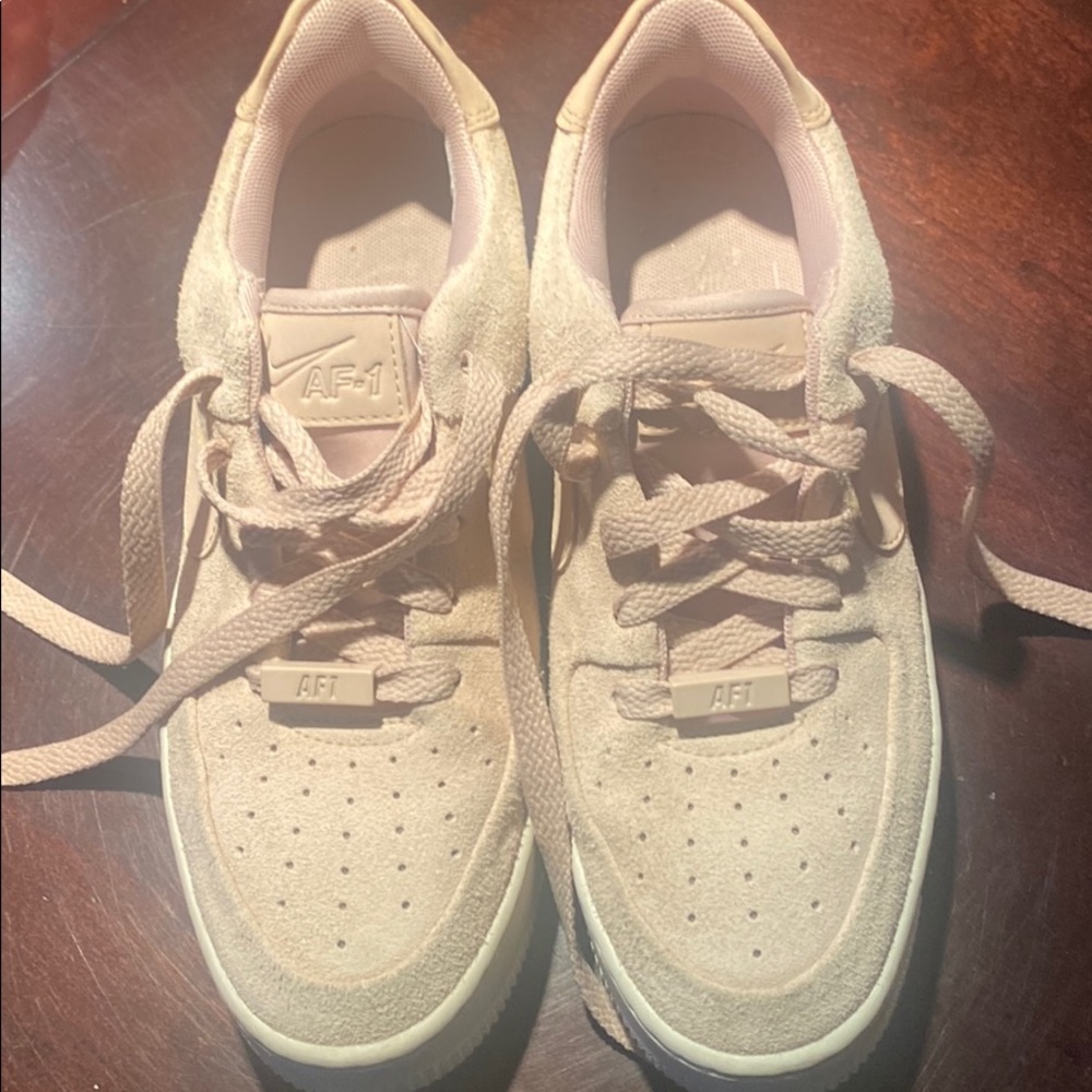 Nike Air Force 1 suede light rose color